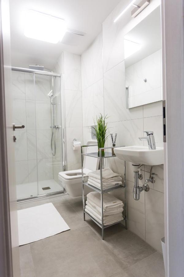 Coral Luxury Apartment Шіофок Екстер'єр фото