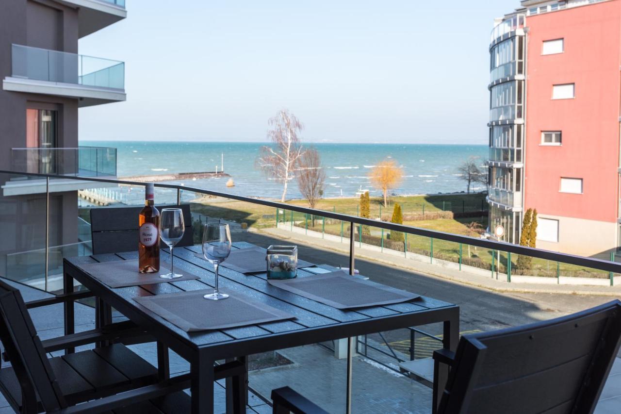 Coral Luxury Apartment Шіофок Екстер'єр фото