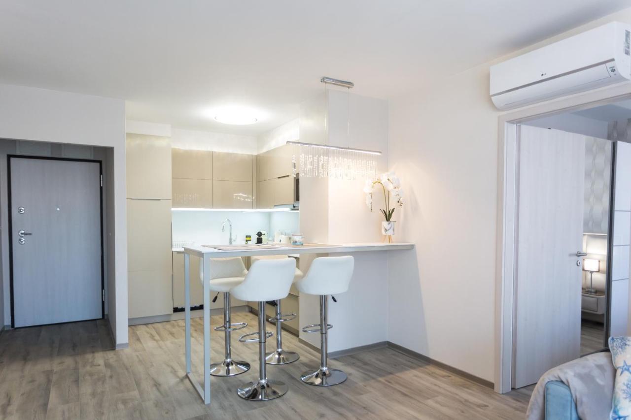 Coral Luxury Apartment Шіофок Екстер'єр фото