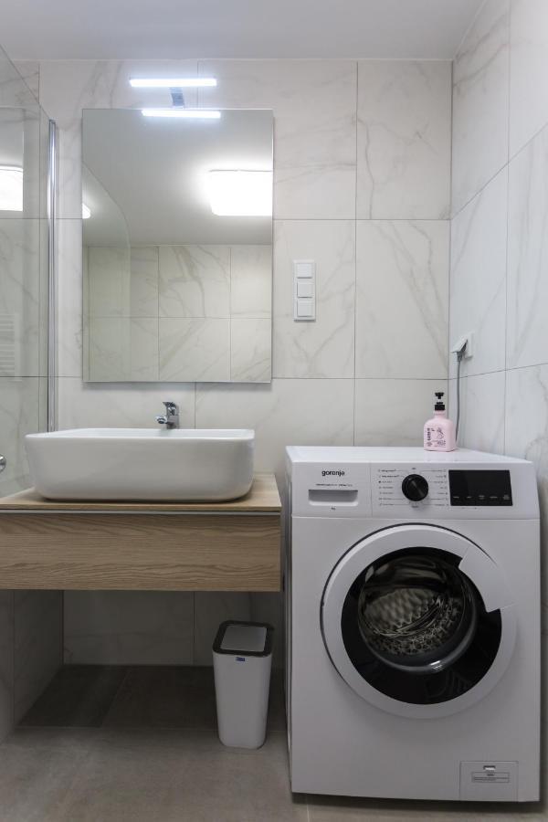 Coral Luxury Apartment Шіофок Екстер'єр фото